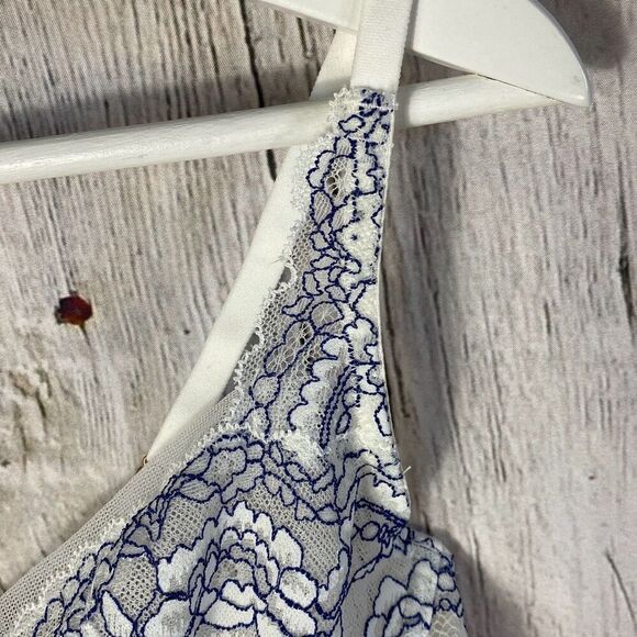 Skarlett Blue Minx Underwire Balconette Bra 36C White and Blue  174 - Picture 5 of 11